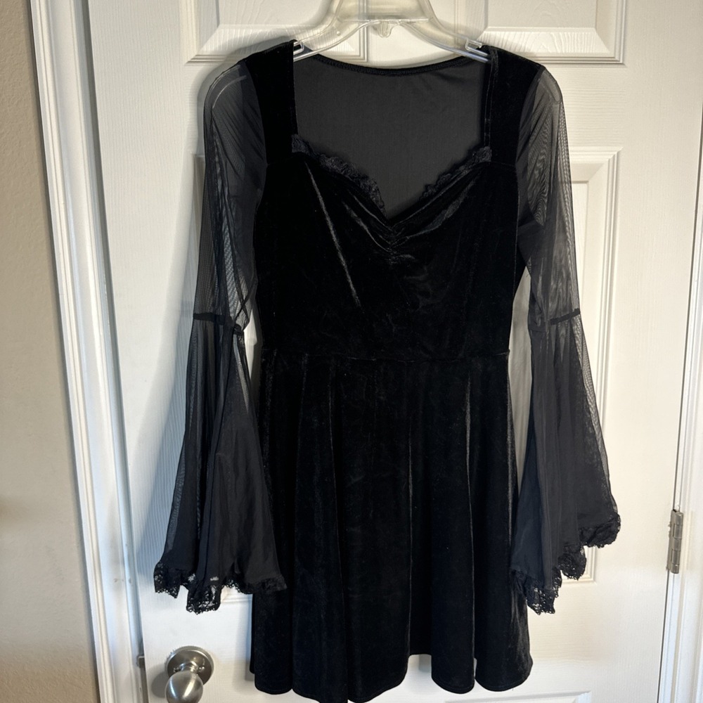 Black Velvet Chiffon Bell Sleeve Gothic Dark Fairy Whimsy Witchy Medium Dress - Picture 7 of 8